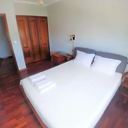 Flat With 3br In - Walk To Fil And Meoarena Лиссабон