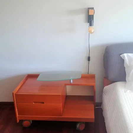 Flat With 3br In - Walk To Fil And Meoarena * Лиссабон
