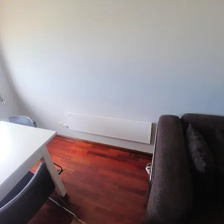 Flat With 3br In - Walk To Fil And Meoarena * Лиссабон