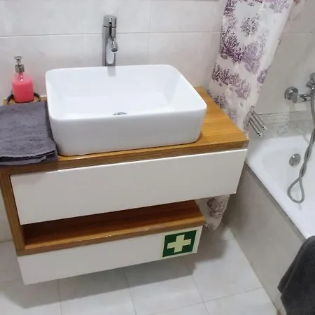 Flat With 3br In - Walk To Fil And Meoarena Апартаменты Лиссабон