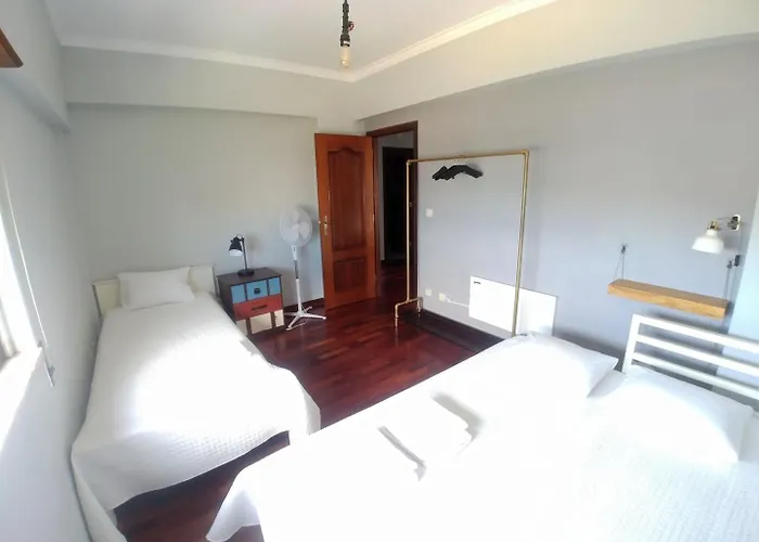 דירה Flat With 3br In - Walk To Fil And Meoarena ליסבון