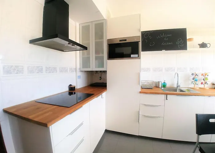 דירה Flat With 3br In - Walk To Fil And Meoarena