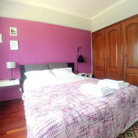 Be Local - With 3 Bedroom Near Oriente Station In *