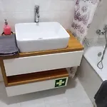 Flat With 3br In - Walk To Fil And Meoarena Apartment Lisbon